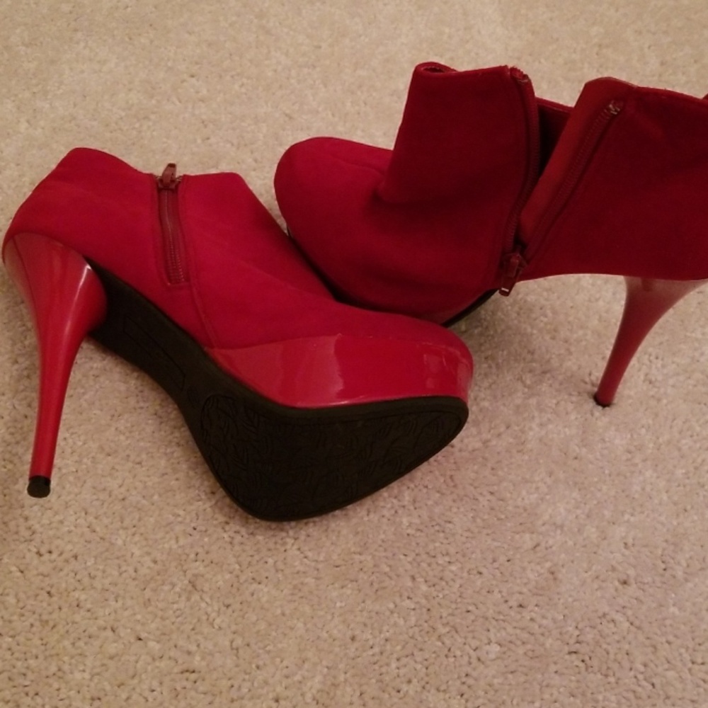 Red Booties worn 1hr size 7
